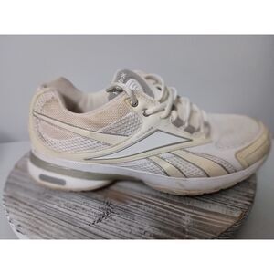 REEBOK: White Laced Up Sneakers, Men's Size 9.5